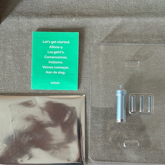 Cricut Foil Transfer Kit with 3 Tips & Sheets – Gently Used - Picture 5 of 7